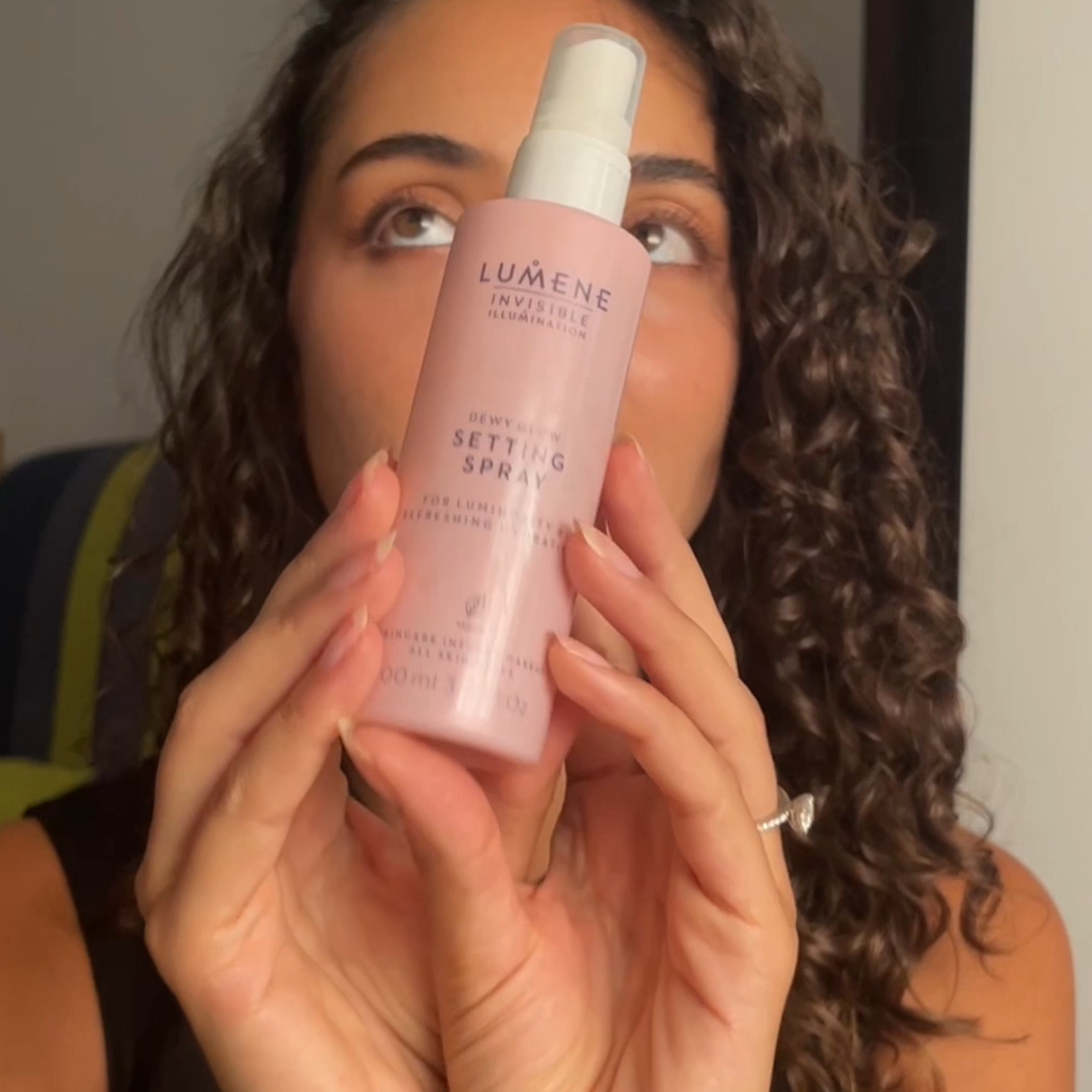 Dewy Glow Setting Spray